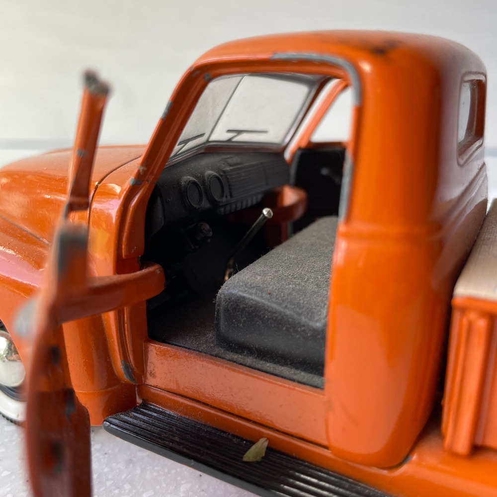 Liberty Classics 7319 1952 Chevy Pickup Truck Orange 1 of 2500 Die-Cast 1/25 - Picture 7 of 11